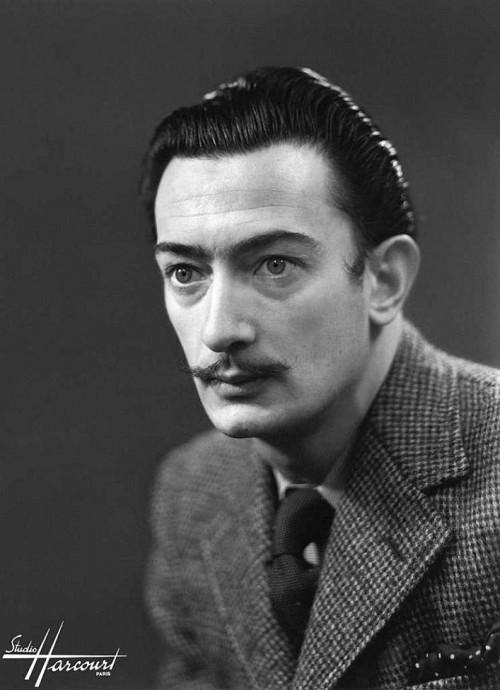 Salvador Dalí - Studio Harcourt Paris Studio Harcourt Paris