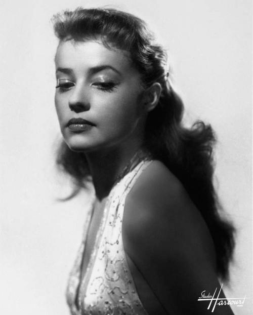 Jeanne Moreau - Studio Harcourt Paris Studio Harcourt Paris