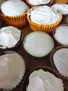 Oh my god ! The best Carrot Cupcake EVER ! Fondant à souhait, gouteux, léger et gourmand ! Oh my god ! The best Carrot Cupcake EVER ! Fondant à souhait, gouteux, léger et gourmand !