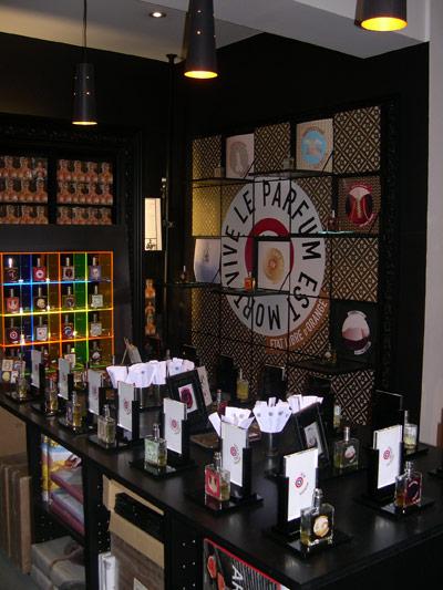 hoosta-magazine-france-parfums-etat-libre-dorange hoosta-magazine-france-parfums-etat-libre-dorange