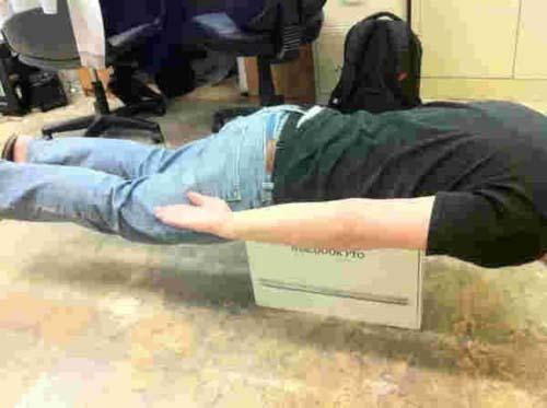 tumblr_llq1fnJaOc1qkrbzko1_500 Planking : les Apple Store font la planche