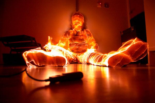 collection d'images de light painting light girl taking a break collection d'images de light painting