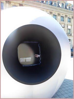 Des perles de Tahiti envahissent la Place Vendôme Des perles de Tahiti envahissent la Place Vendôme