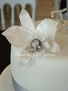 Wedding-cake-orchidée-blanc