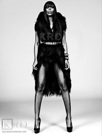 Kelly Rowland pose pour Wonderland Magazine