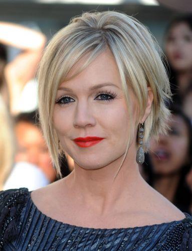 Carré court ou carré court déstructuré??? Jennie Garth.jpg