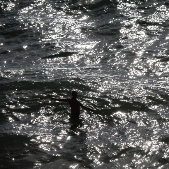 Méditation maritime - photographie ombre et lumière Méditation maritime - photographie ombre et lumière