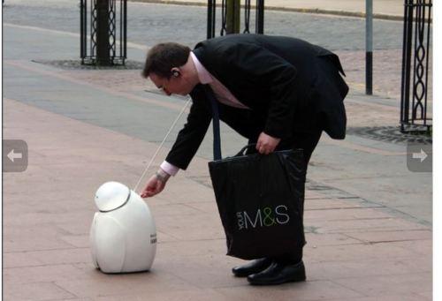 tumblr_lk7qlp4sUU1qzqoygo1_5001 Don-8r mendie pour la bonne cause. Don-8r est un robot