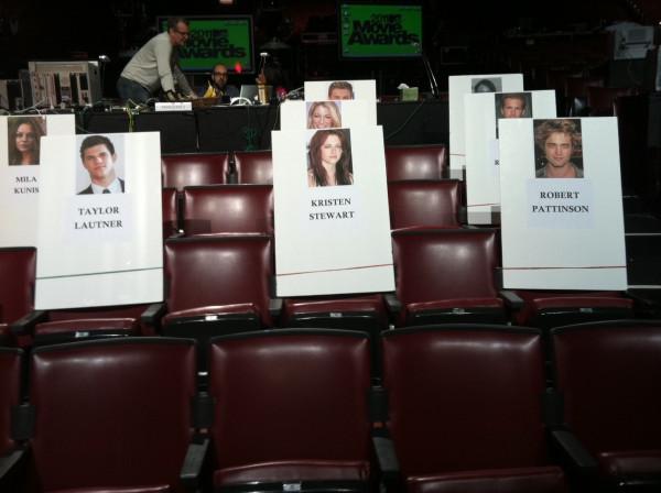 MTV Movie Awards info ! http://img219.imageshack.us/img219/8962/placement.jpg