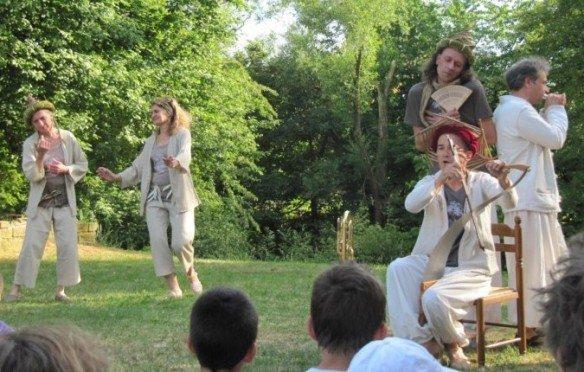 La compagnie de l’accouchelle… de Bouxurulles ! L'accouchelle... la compagnie à Auboué