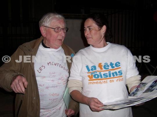 Fête des voisins, Noisy-le-Sec, 27 mai 2011, Ave. des Monteux|© J. Nicolau / JENB PRODUCTIONS « Fête des Voisins » : Une fête du coeur. Au coeur de la fête