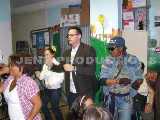 Fête des voisins, Noisy-le-Sec, 27 mai 2011, Quartier Langevin|© E. Nicolau / JENB PRODUCTIONS « Fête des Voisins » : Une fête du coeur. Au coeur de la fête