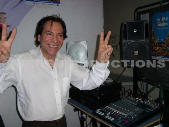 Fête des voisins, Noisy-le-Sec, 27 mai 2011, Quartier Langevin|© E. Nicolau / JENB PRODUCTIONS « Fête des Voisins » : Une fête du coeur. Au coeur de la fête