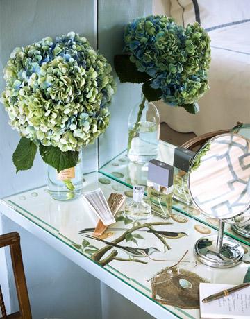 hbx-schultz-makeover-mirror-vanity-0311-de-24553966 hbx-schultz-makeover-mirror-vanity-0311-de-24553966