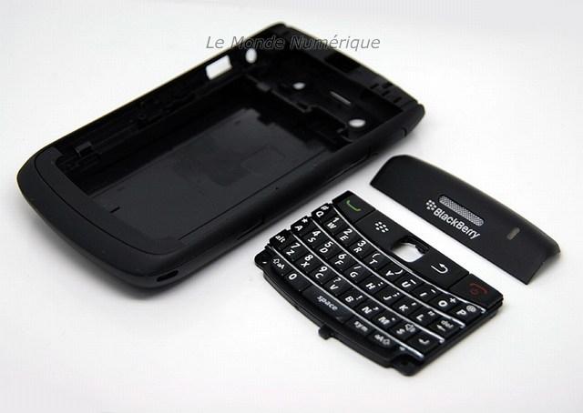 En noir ou en or votre coque pour BlackBerry 9700 ?