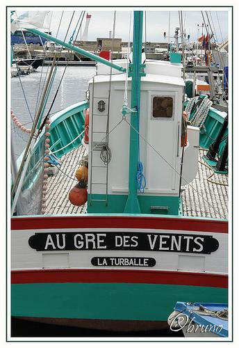 AU GRE DES VENTS AU GRE DES VENTS
