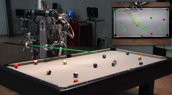 billard billard 600x333 Un partenaire mécanique pour jouer au billard