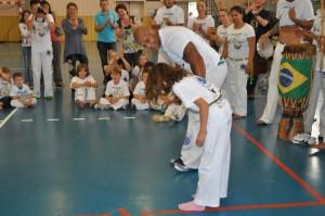 salut Connaissez-vous la capoeira ?