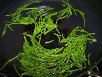 Spaghettis aux Salicornes et à la Consoude Spaghettis aux Salicornes et à la Consoude