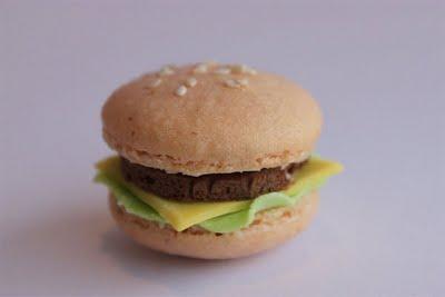 Big Mac(aron) & Hot Chocolate Cupcake Big Mac(aron) & Hot Chocolate Cupcake