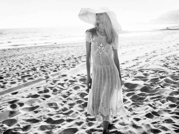 Claudia Schiffer par Horst Diekgerdes pour Harper s Bazaar UK juillet 2011 5