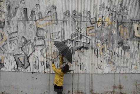Montréal sous la pluie... en jaune, en noir, en gris! Montréal sous la pluie... en jaune, en noir, en gris!