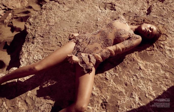 Anna Jagodsinzka par Mariano Vivanco pour Vogue Turquie juin 2011 photo Anna Jagodsinzka par Mariano Vivanco pour Vogue Turquie juin 2011 6