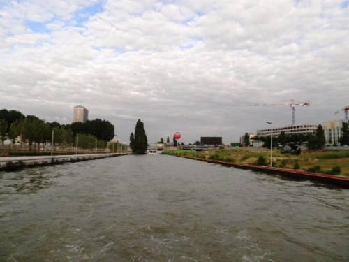 Se rendre au supermarché en croisière fluviale CROISIERE VERS LE MILLENAIRE 20110609 K.JPG