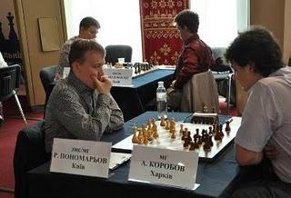 Echecs à Kiev : Ruslan Ponomariov (2754) 1-0 Anton Korobov (2660) ronde 1 