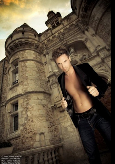 Maxime de Secret Story fait aussi des photos comme Stéphanie... Maxime de Secret Story fait aussi des photos comme Stéphanie...