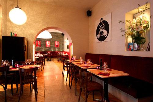 Un-dejeuner-entre-copines-restaurant-Pizzetta-Piu-Grande-Montmartre-table-2-hoosta-magazine-paris Un-dejeuner-entre-copines-restaurant-Pizzetta-Piu-Grande-Montmartre-table-2-hoosta-magazine-paris