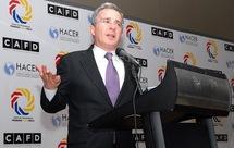 Colombie: Uribe déclare la guerre au président Santos
