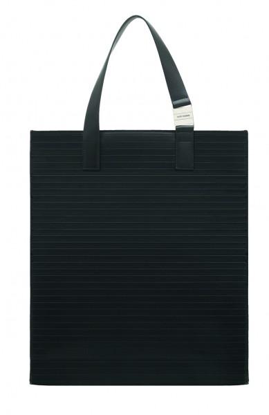 diorhomme_sacs_automne-hiver2011-12-07 diorhomme sacs automne hiver2011 12 07 389x600 DIOR HOMME Chaussures + Sacs Hiver 2012