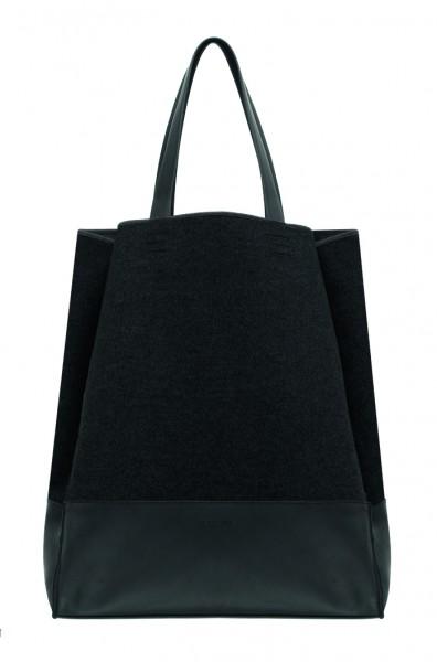 diorhomme_sacs_automne-hiver2011-12-01 diorhomme sacs automne hiver2011 12 01 396x600 DIOR HOMME Chaussures + Sacs Hiver 2012