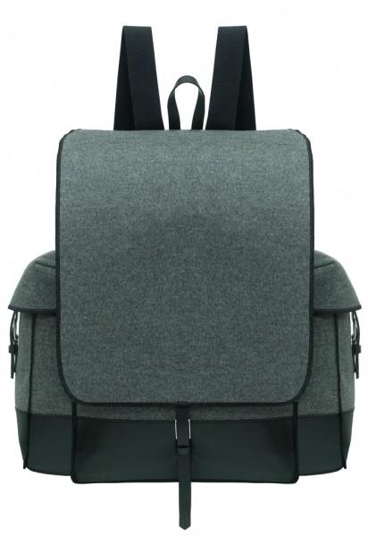diorhomme_sacs_automne-hiver2011-12-06 diorhomme sacs automne hiver2011 12 06 412x600 DIOR HOMME Chaussures + Sacs Hiver 2012