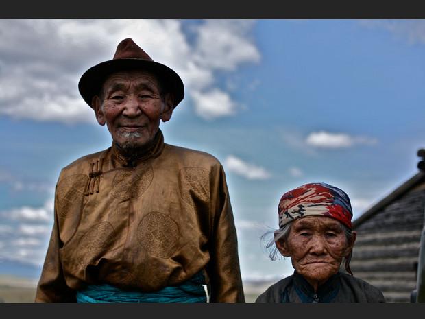 Les parents de Nergoui vivent au bord du lac Blanc, dans la province de Khövsgöl (Mongolie). Les parents de Nergoui vivent au bord du lac Blanc, dans la province de Khövsgöl (Mongolie).