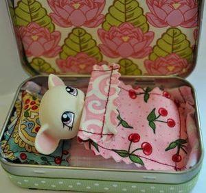 Une maison pour leurs figurines petshop