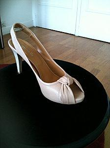 Mes chaussures de pin-up qui vont avec tout! IMG_1276.jpg