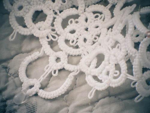 victoria Victoria, tour de cou romantique…