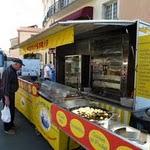 Le boulou : c'est là que nous avons acheté notre demi-poulet frit, ainsi que notre gratin de courgettes P1070326.JPG