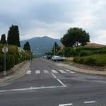 Le boulou : euh... zone réservée à 50 m à gauche, et à 150m à droite, y-a 100 mètres entre les panneaux ??? P1070331.JPG