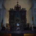 Le boulou, église sainte marie : le retable de style baroque flamboyant est consacré à la vierge et à St Antoine l'ermite (1755). P1070308.JPG