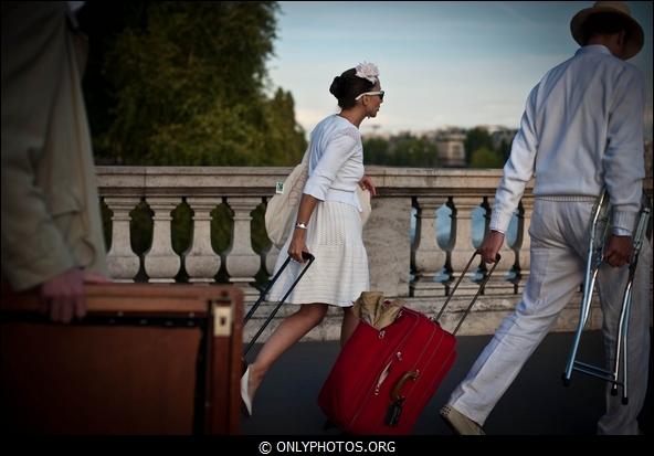Dîner en blanc 2011. Esplanade Notre-Dame. Paris diner-en-blanc-paris-013