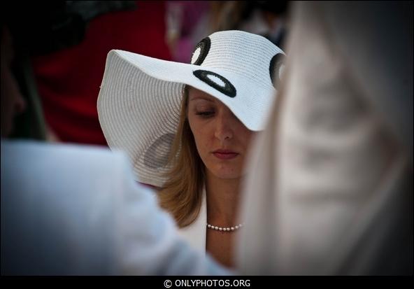 Dîner en blanc 2011. Esplanade Notre-Dame. Paris diner-en-blanc-paris-010