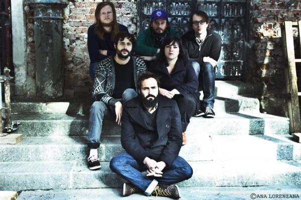 The Bewithched Hands TheBewitchedHandsParisRocks 600x400 The Bewithched Hands