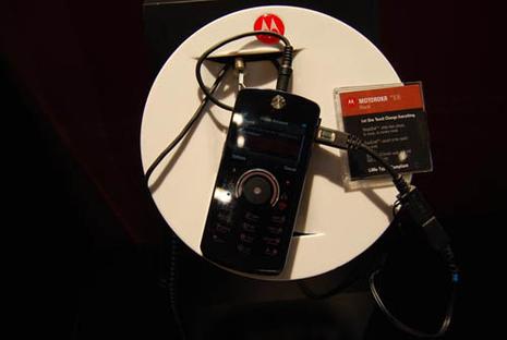 Motorola ROKR E8 4