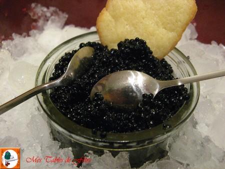 Caviar_et_petits_biscuits_sal_s