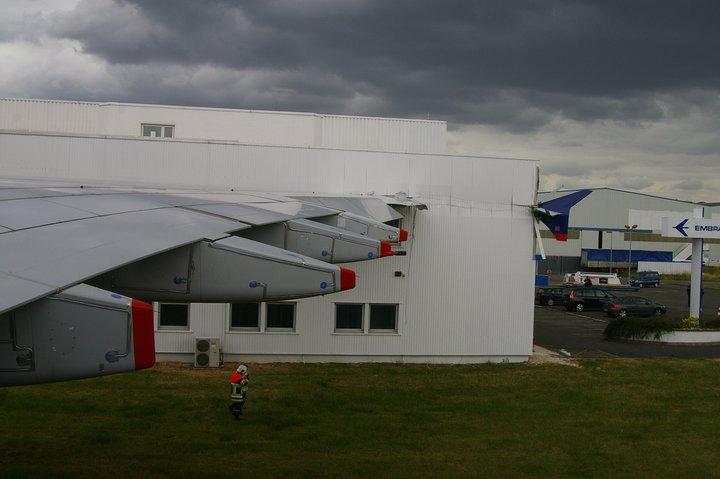 airbus 1 Deux photographies de l’A380 accidenté lors du salon du Bourget