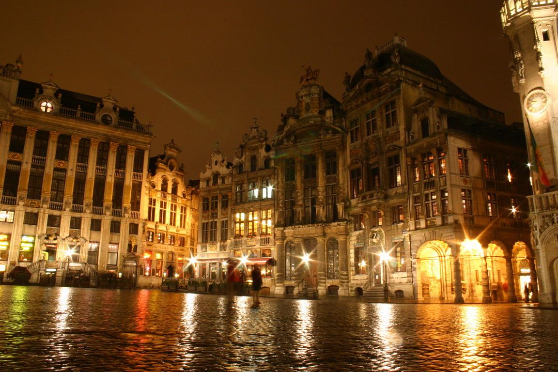 AUDIO-URBANITÉS, ENCORE DES VOYAGES URBAINS http://2.bp.blogspot.com/_vcA5QunW1og/TSuEBAMAYhI/AAAAAAAAOGk/4xz5TQsBNkE/s1600/Bruxelles.jpg