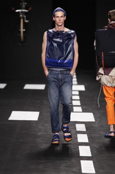 Sac Frankie Morello Sac Frankie Morello 399x600 10 tendances à retenir des défilés de Milan Eté 2012